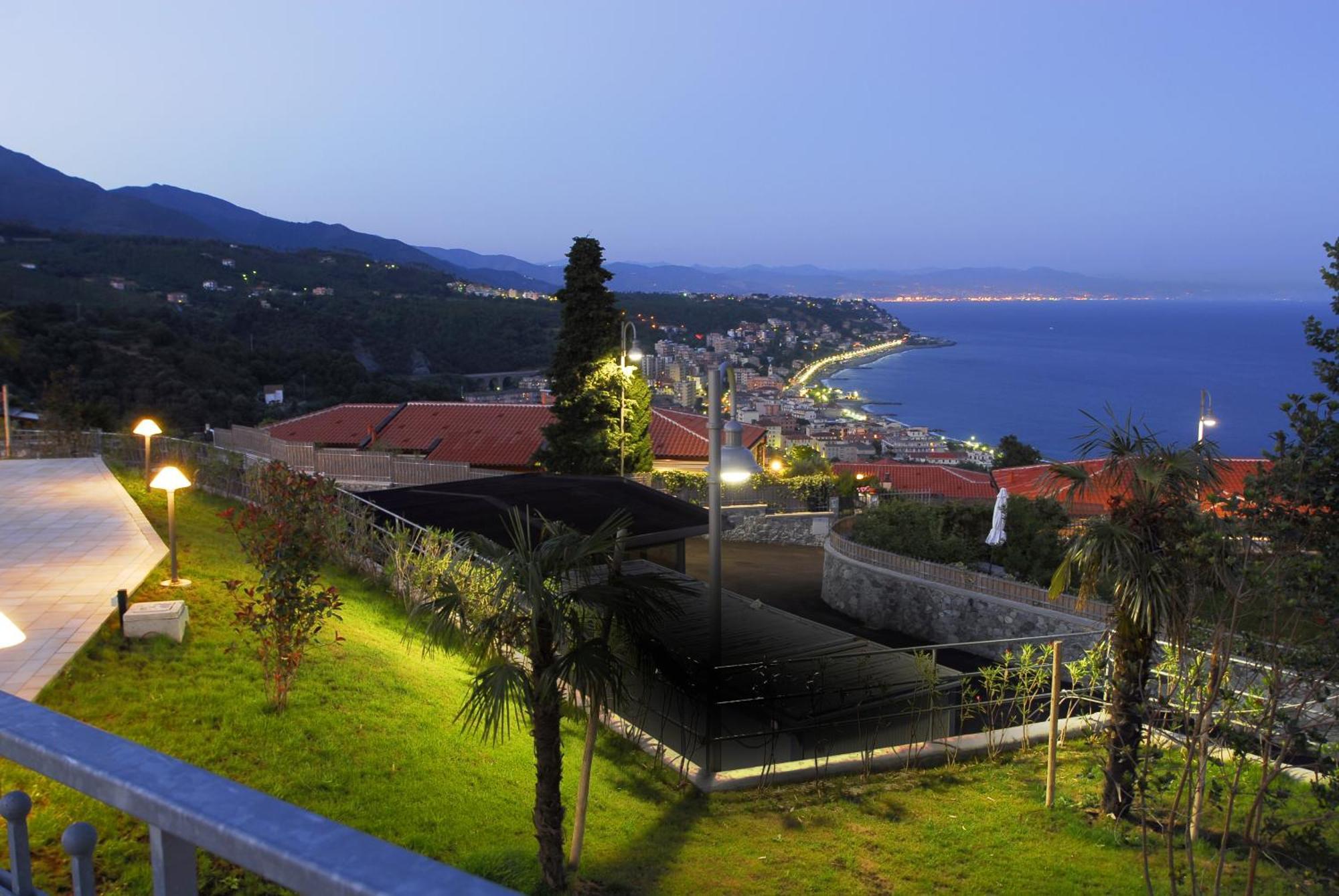 Residence Villa Beuca Cogoleto Luaran gambar